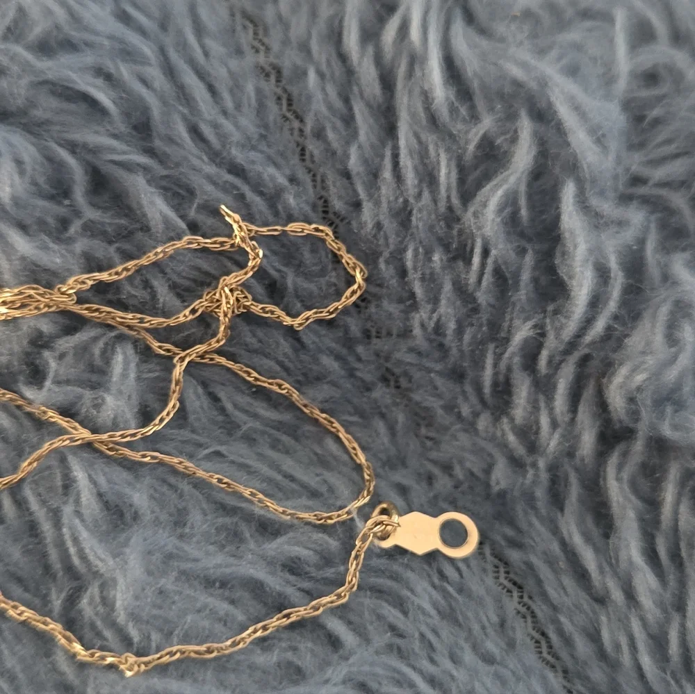 2 Broken 14k Gold Neclaces - Picture 4 of 13